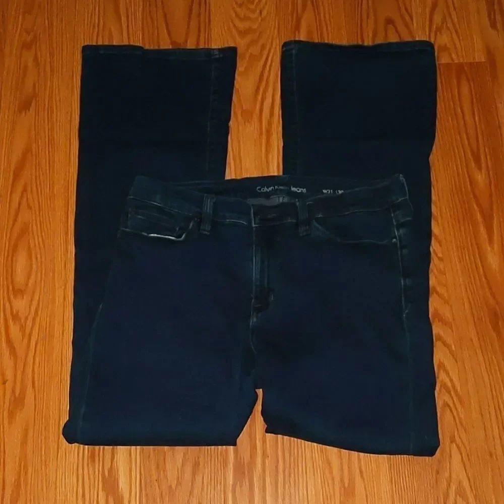 Calvin Klein stretch modern boot jeans Sz 31